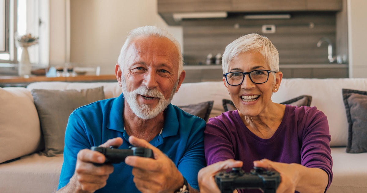 Chung ta con co the choi game khi ve gia? hinh anh