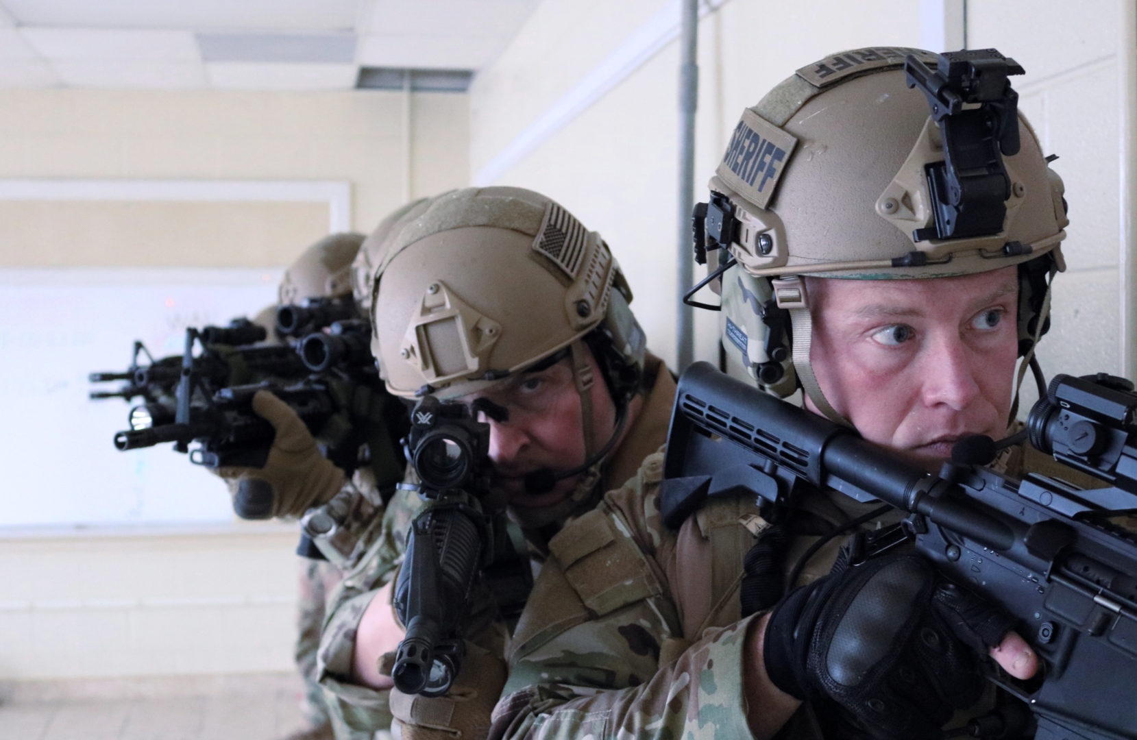 Len con dau tim roi qua doi vi bi choi xau tren mang hinh anh