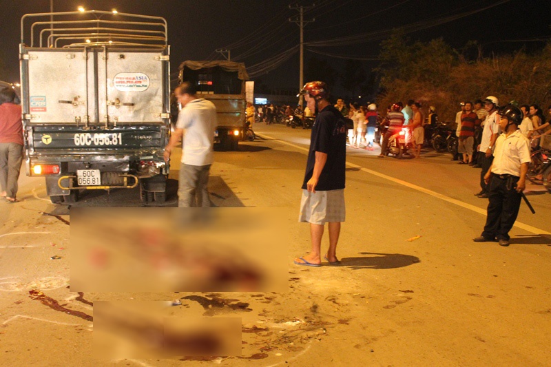 Lao vao hien truong tai nan, 2 nguoi tu vong tai cho hinh anh