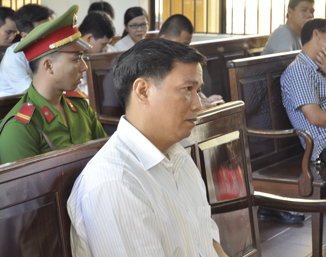 Nhan chung vu CSGT ban chet cap tren vang mat hinh anh