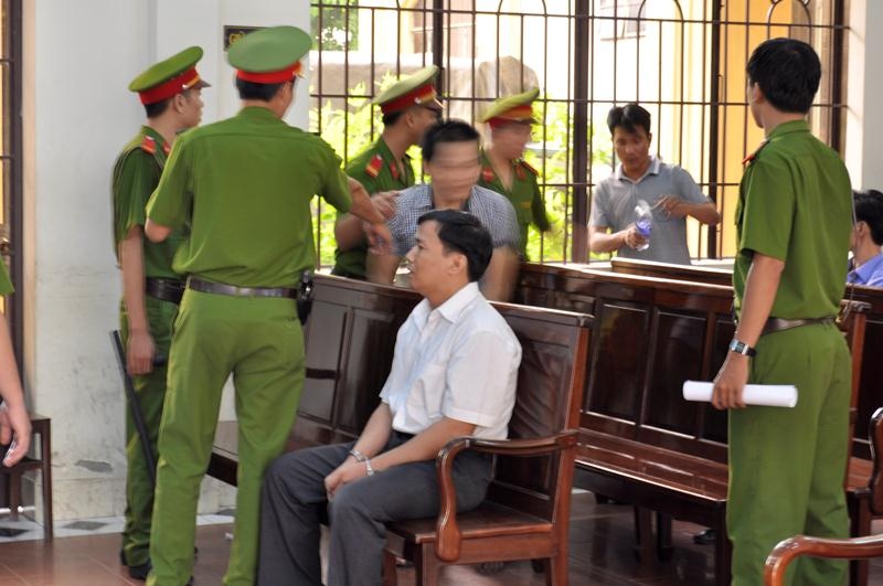 Tiep tuc xet xu CSGT Dong Nai ban chet nguoi hinh anh