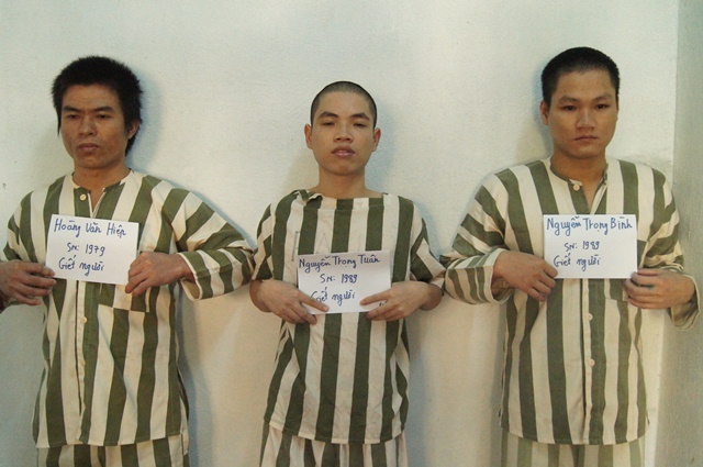 Khong nhan dong huong, thanh nien bi chem tu vong hinh anh