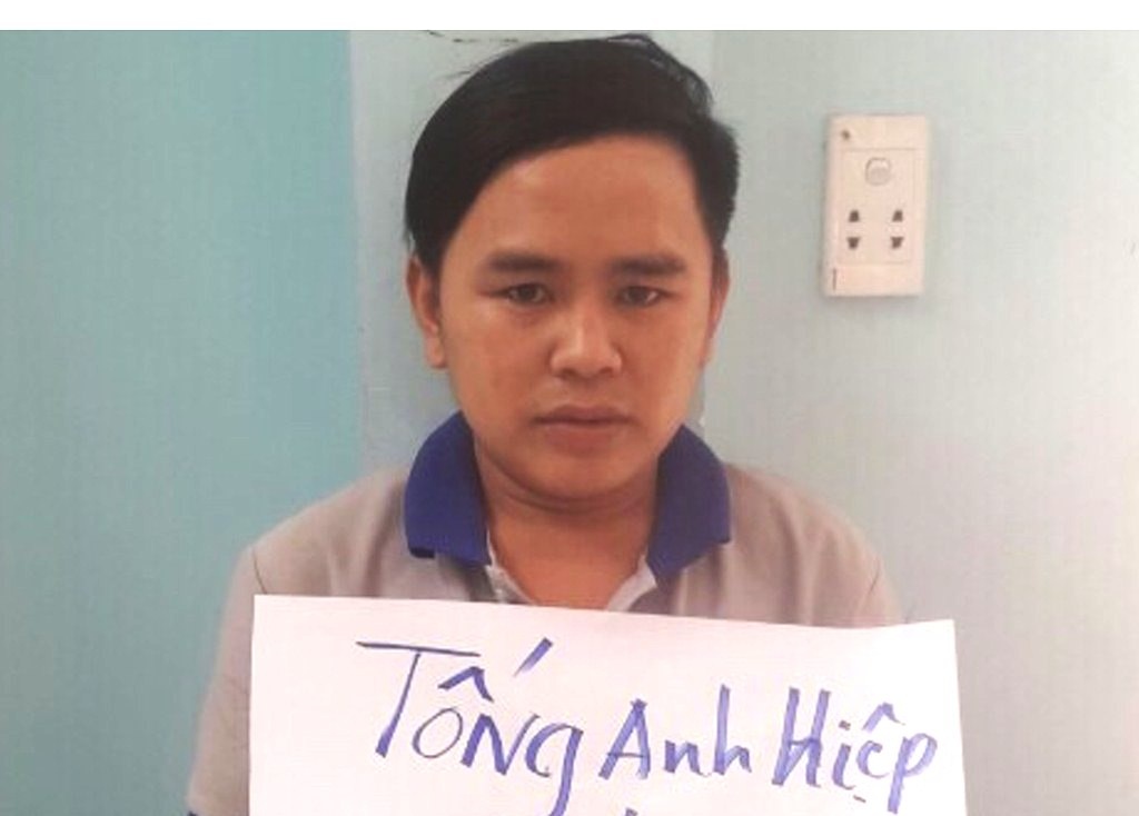 Tống Anh Hiệp tại cơ quan điều tra. Ảnh công an cung cấp