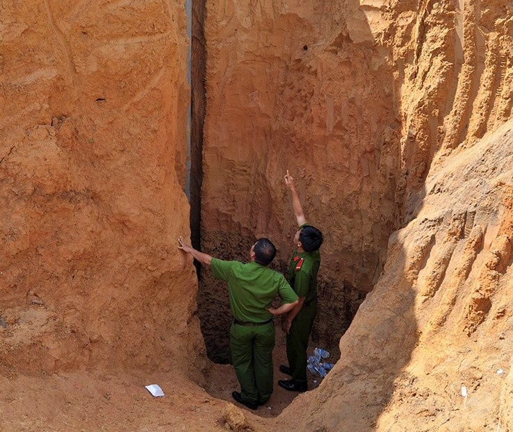 Truy trach nhiem chu chiec gieng de be 7 tuoi gap nan hinh anh