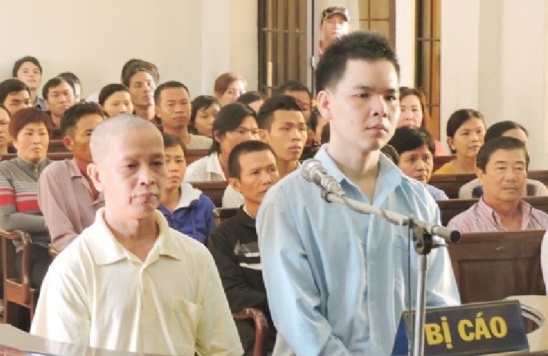 Hai ten hiep dam roi giet nan nhan dot xac hinh anh