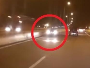 Oto chay nguoc chieu tren cao toc Long Thanh hinh anh