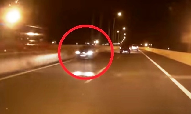 Truy tim oto chay nguoc chieu tren cao toc Long Thanh hinh anh