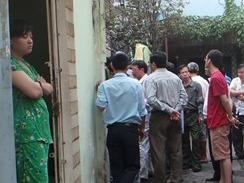 Me cung con 2 tuoi tu vong trong nha khoa cua hinh anh