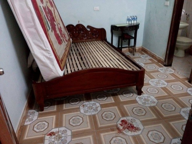 Chem dong nghiep tu vong tai tiec tat nien hinh anh