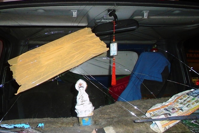 ném đá ôtô trên cao tốc ảnh 1 nem da oto tren cao toc anh 1