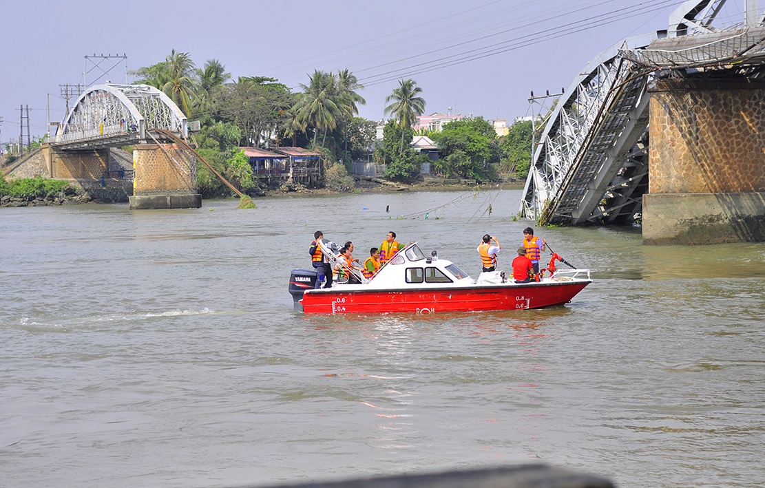 Dieu cau noi 500 tan o TP HCM ve Dong Nai vot cau Ghenh hinh anh