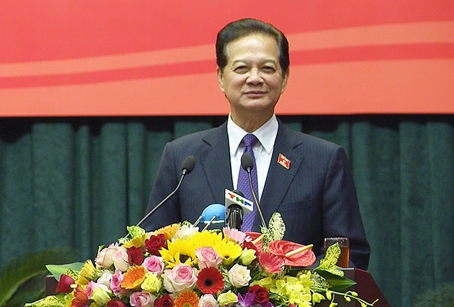 Nguyen Thu tuong Nguyen Tan Dung tiep xuc cu tri o Hai Phong hinh anh