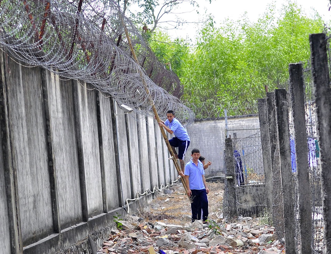 Kho luong do nguy hiem cua hon 200 hoc vien tron trai hinh anh