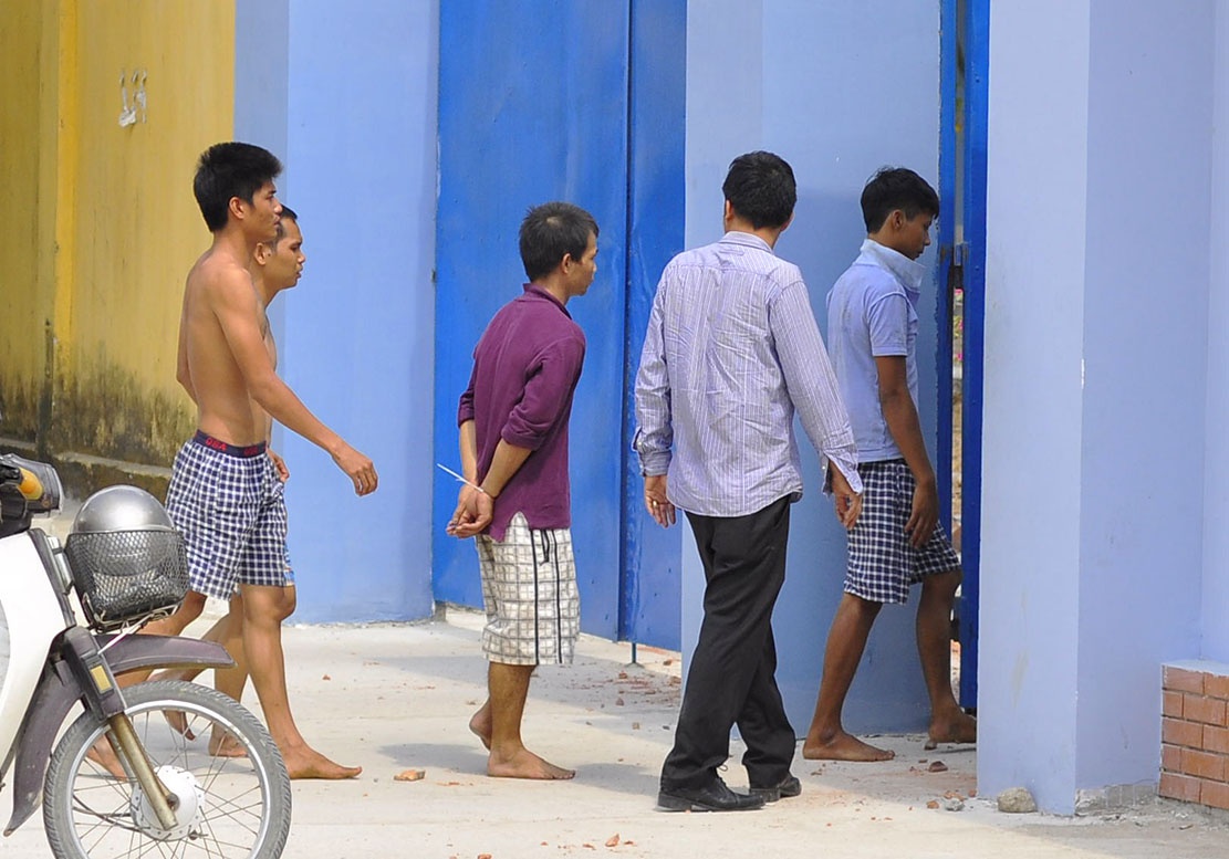 Tham van hoc vien tron trai cai nghien hinh anh