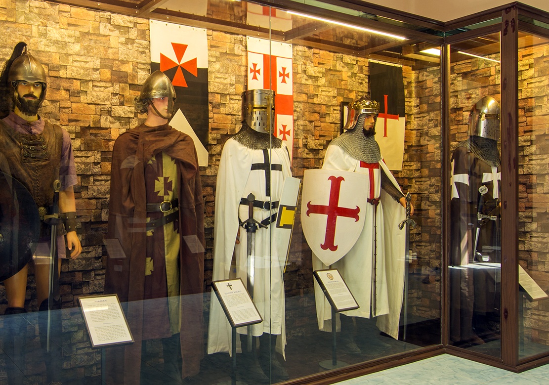 Bao tang vu khi anh 13