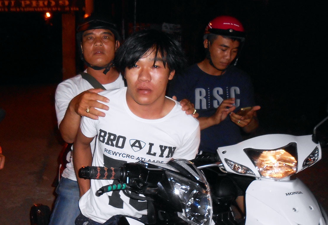 'Hiep si' truy duoi 30 km bat ten trom xe Exciter hinh anh