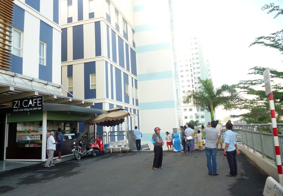 Thanh nien nao loan benh vien roi nhay lau tu vong hinh anh