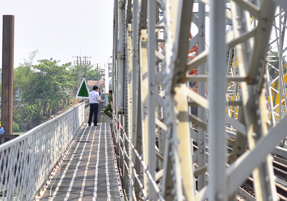 Cau Ghenh chinh thuc hoat dong tu ngay 26/6 hinh anh
