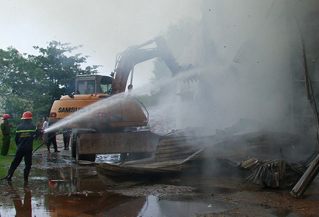 Cong ty giay 5.000 m2 o Binh Duong chay du doi nhieu gio hinh anh