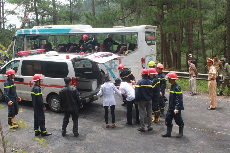 tai nạn thảm khốc trên đèo Prenn ảnh 3 tai nan tham khoc tren deo Prenn anh 3