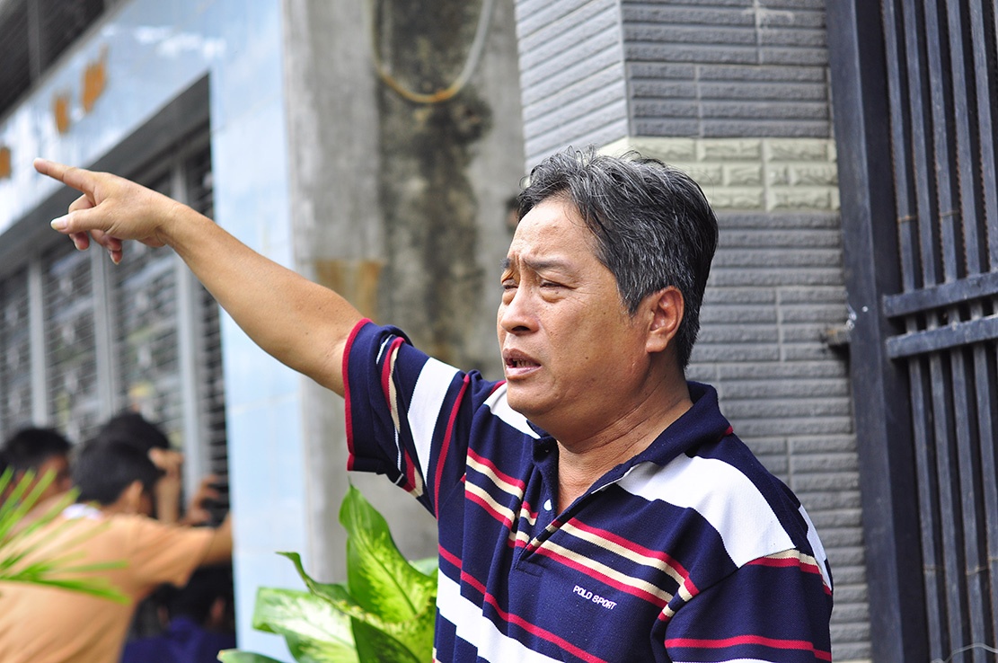 cha om con thoat khoi dam chay anh 2