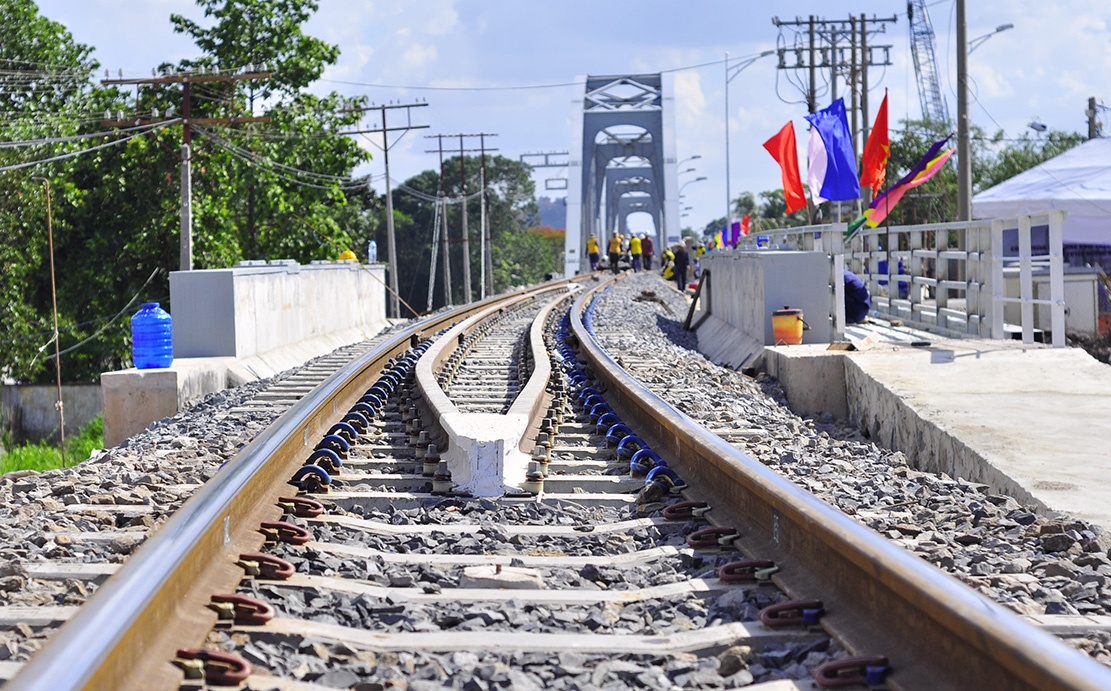 Khanh thanh cau Ghenh bac qua song Dong Nai anh 1