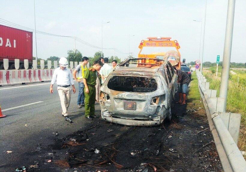Oto 7 cho chay rui tren cao toc Long Thanh anh 2