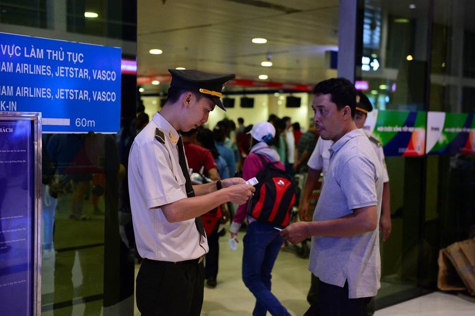 thông tin sân bay bị chèn nội dung xuyên tạc ảnh 16 thong tin san bay bi chen noi dung xuyen tac anh 16