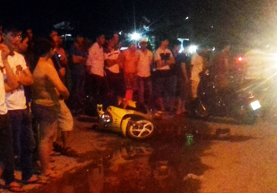 Dan truy duoi xe container chay tron sau khi tong chet nguoi hinh anh