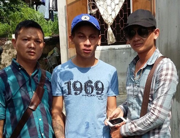 Ten trom co thu trong phong tro khi bi 'hiep si' truy lung hinh anh