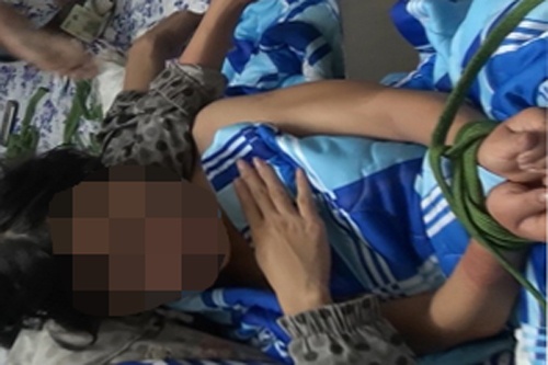 Nam doanh nhan troi chan tay, cat toc nguoi tinh vi ghen hinh anh