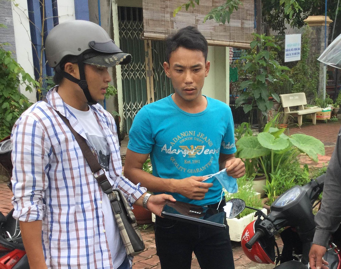 Trom nem may tinh vao nha dan vi gap ‘hiep si’ hinh anh