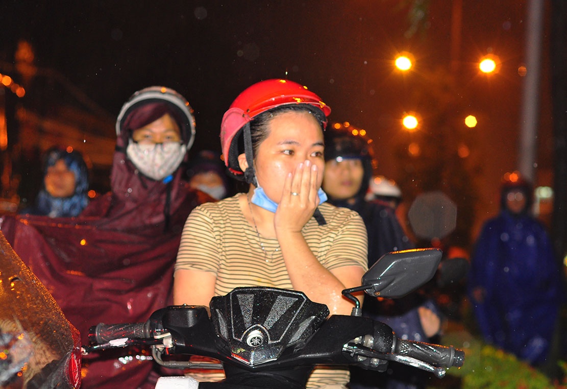 chon chan duoi mua ngap anh 8