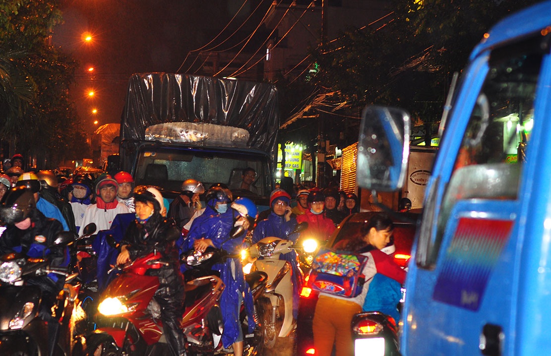 chon chan duoi mua ngap anh 7