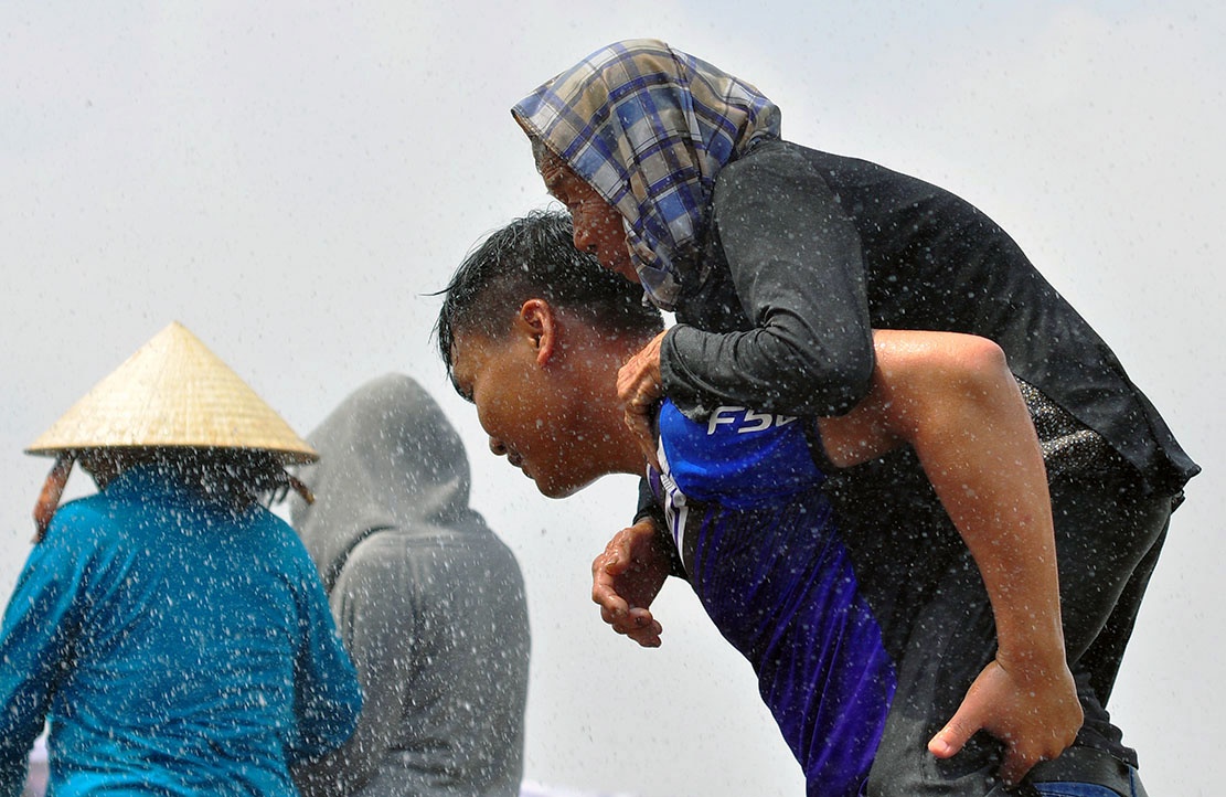 dien tap chong thien tai,  toi pham anh 11