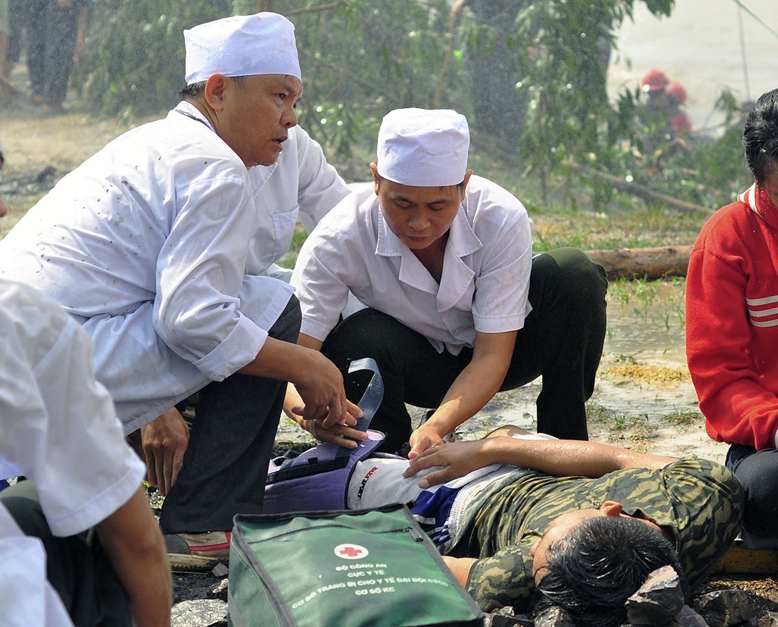 dien tap chong thien tai,  toi pham anh 12