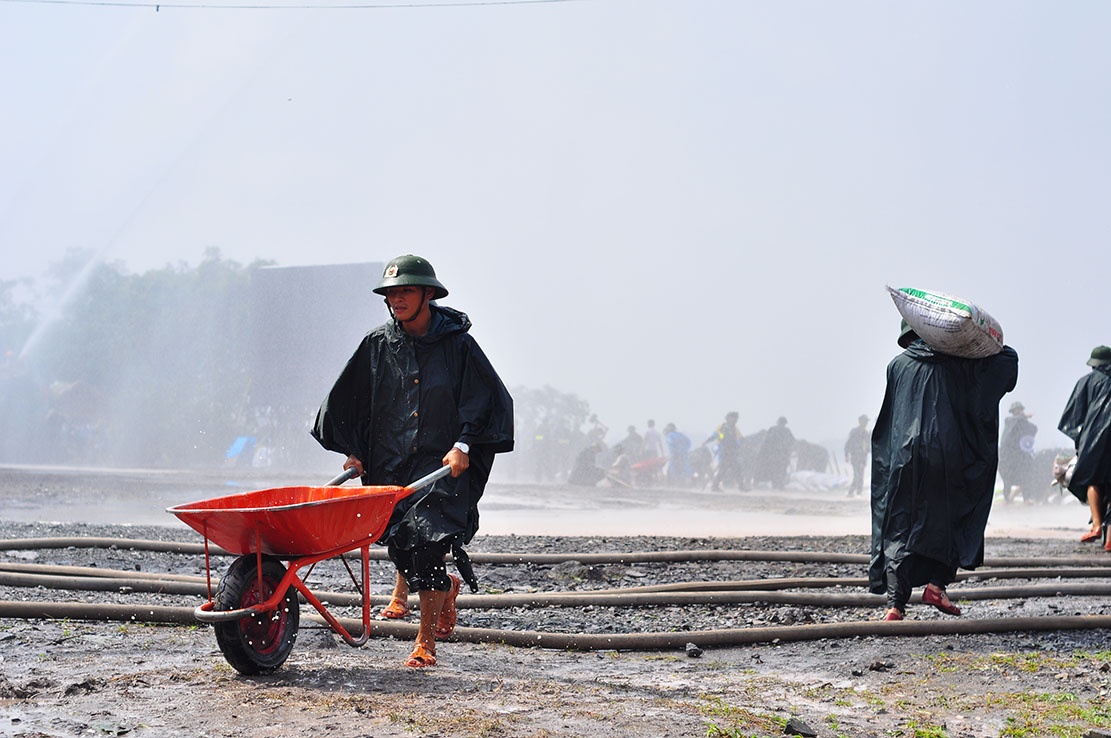 dien tap chong thien tai,  toi pham anh 13