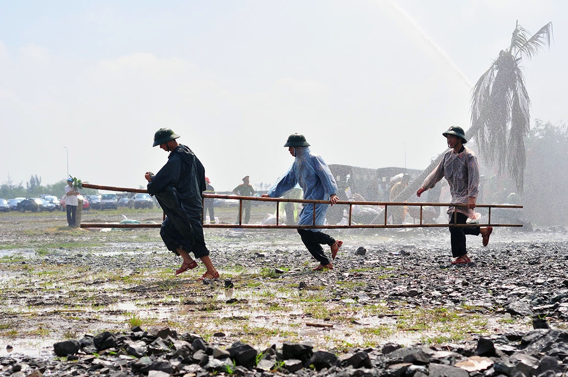 dien tap chong thien tai,  toi pham anh 3