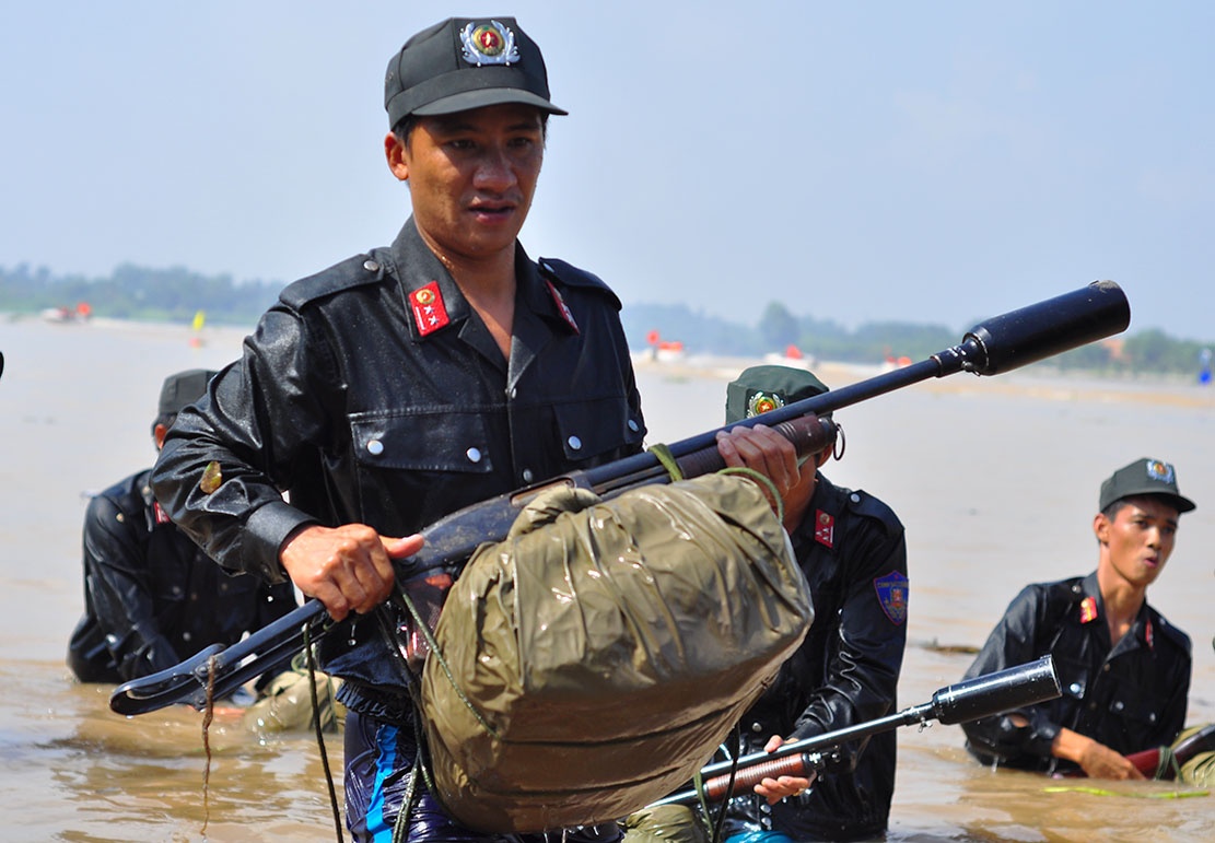 dien tap chong thien tai,  toi pham anh 5