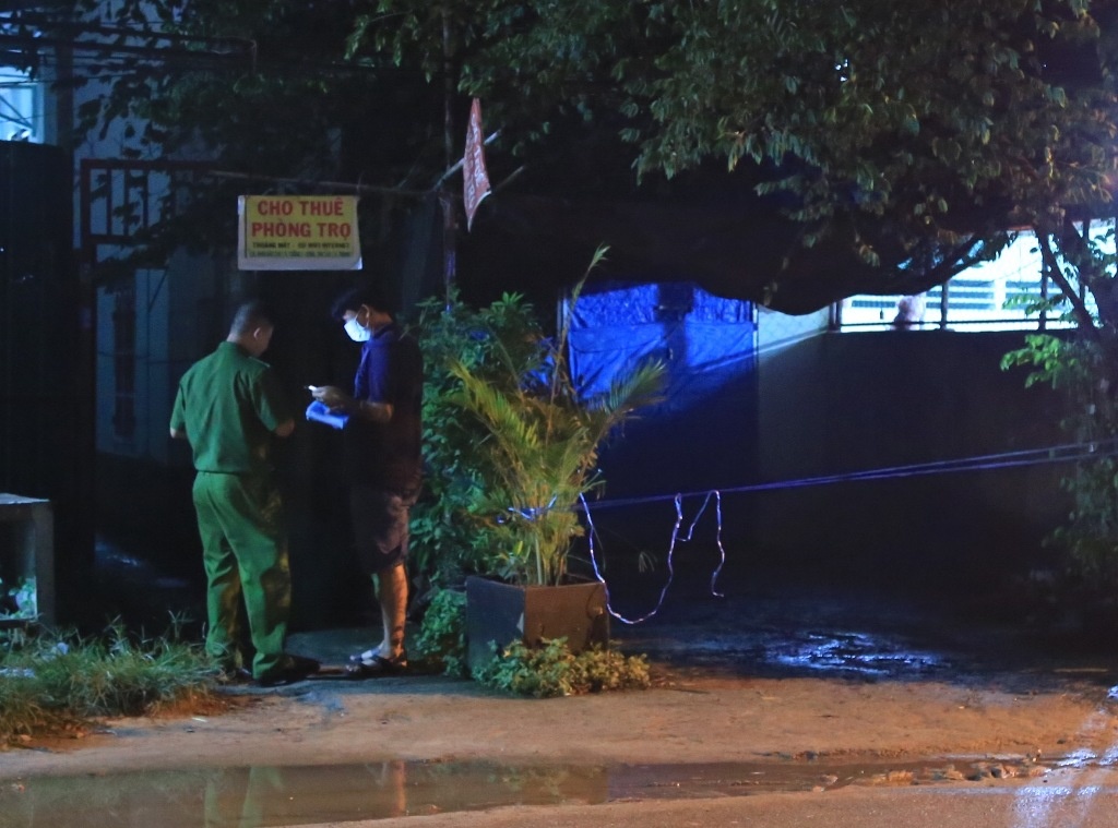 thi thể phụ nữ phân hủy trong quán ảnh 1 thi the phu nu phan huy trong quan anh 1