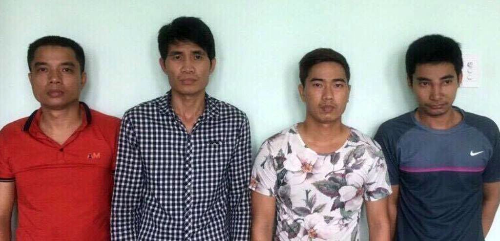 Trang sức giả ảnh 1 Trang suc gia anh 1