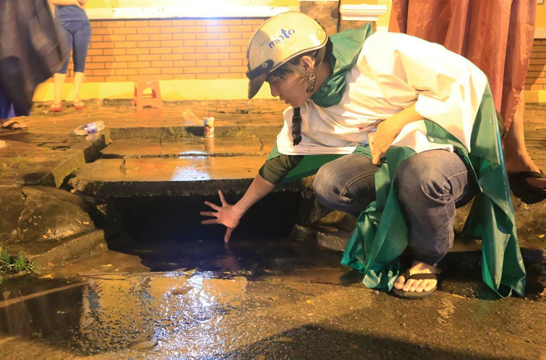 trang dem tim be trai mat tich anh 1