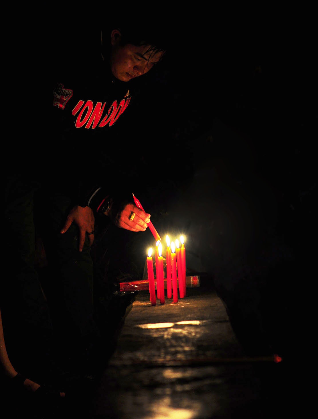 trang dem tim be trai mat tich anh 7