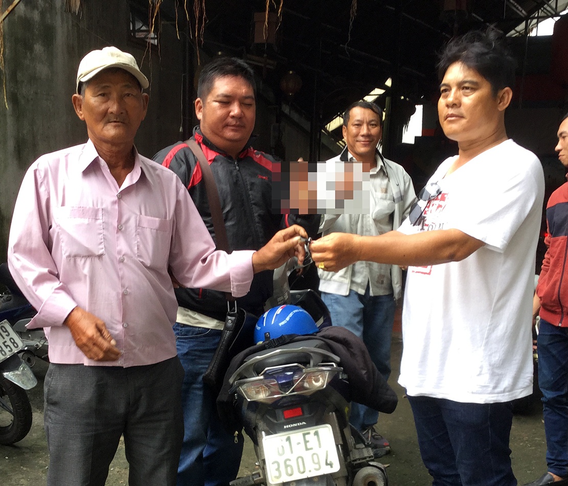 Dan canh cuop xe anh 1