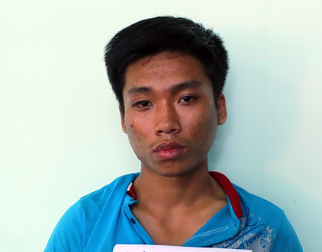 Ke cuop giat day chuyen dap xe canh sat duoi bat hinh anh