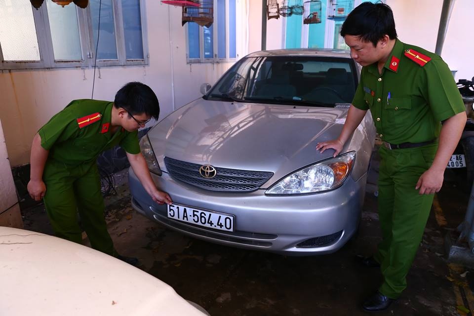 Nhieu xe sang mang bien so gia bi tam giu o Binh Duong hinh anh