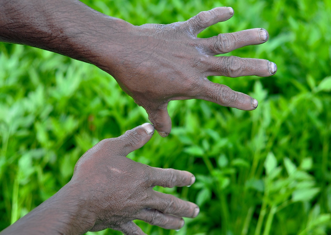 Ngam minh duoi nuoc lam thue anh 6