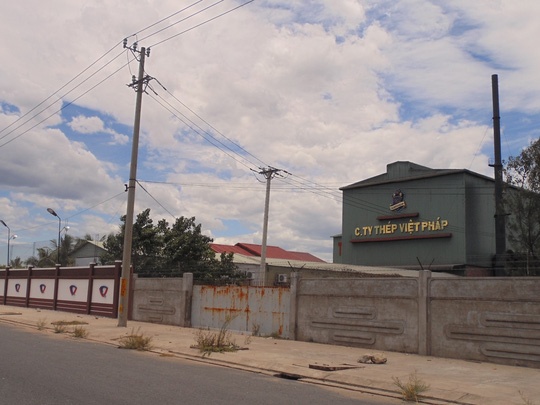 nha may thep Viet Phap anh 1