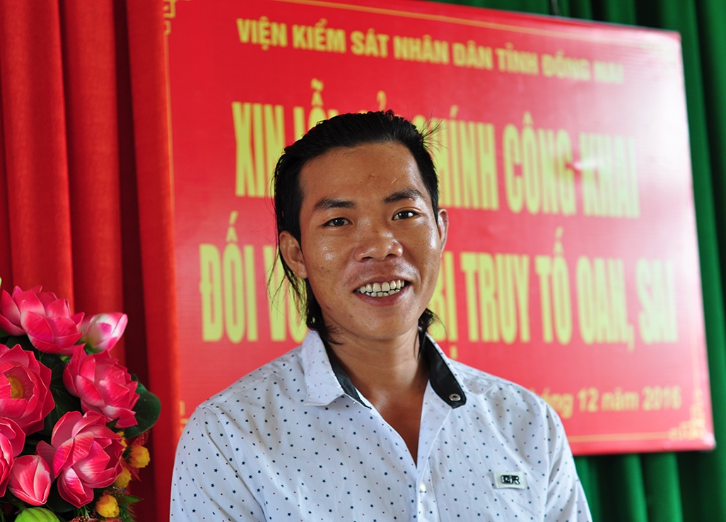 Thanh nien bi truy to toi hiep dam duoc xin loi cong khai hinh anh