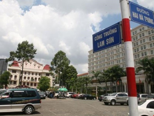 De xuat xay bai dau xe 9 tang o Cong truong Lam Son hinh anh